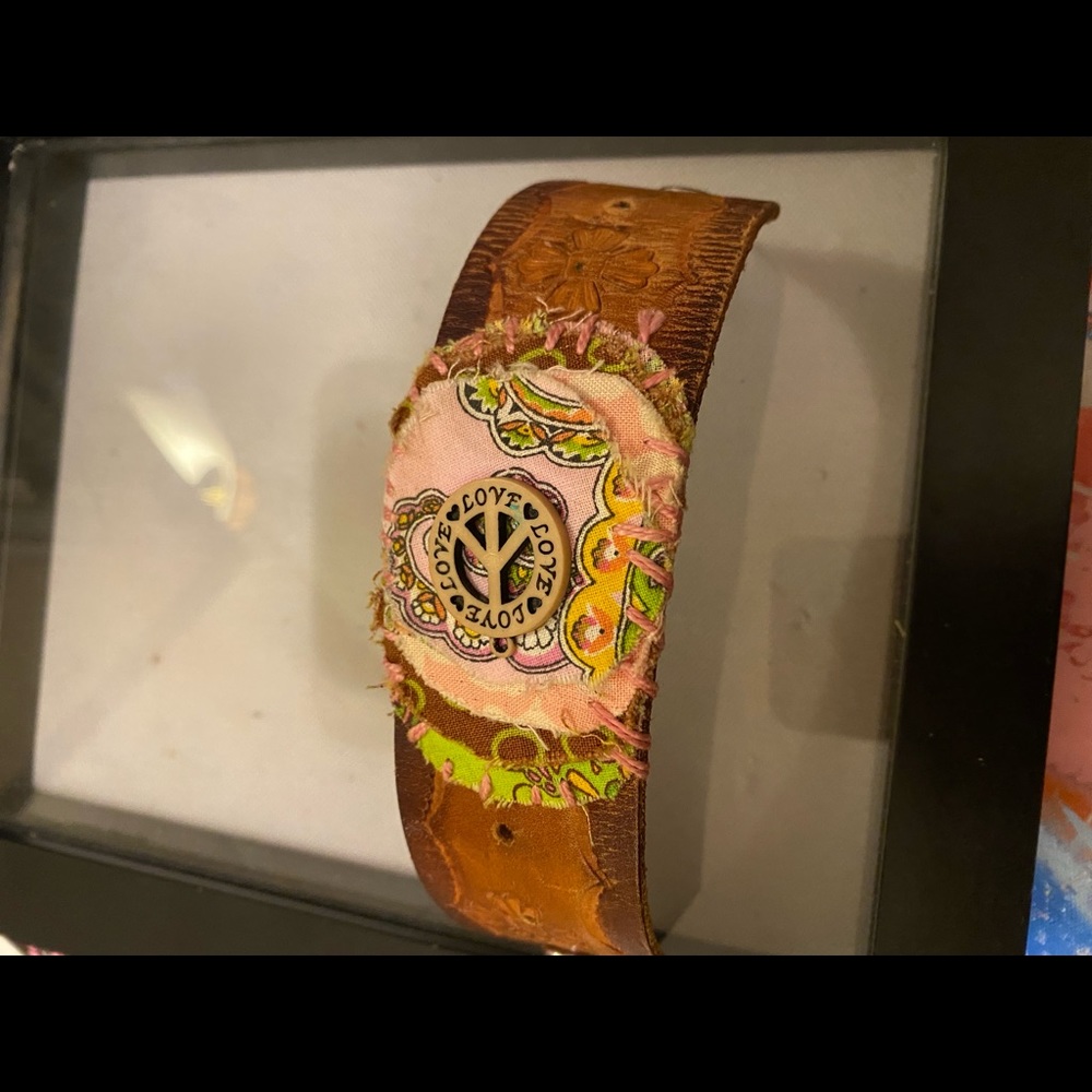 Bracelet